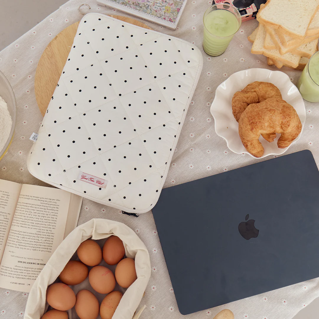 Pillow Laptop Sleeve (Polka Dot) - Image 4